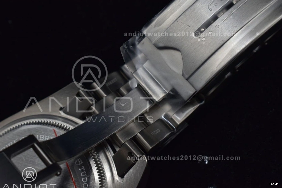 1:1 Dial Titanium Black A2824 Bracelet LHD on XF Edition Pelagos Best Titanium 0209